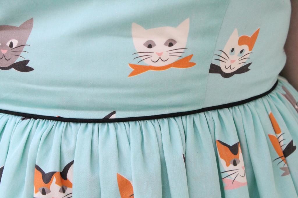 Cat Lady Sewing Challenge Dress Spoonflower Mint Green Sewing Machine